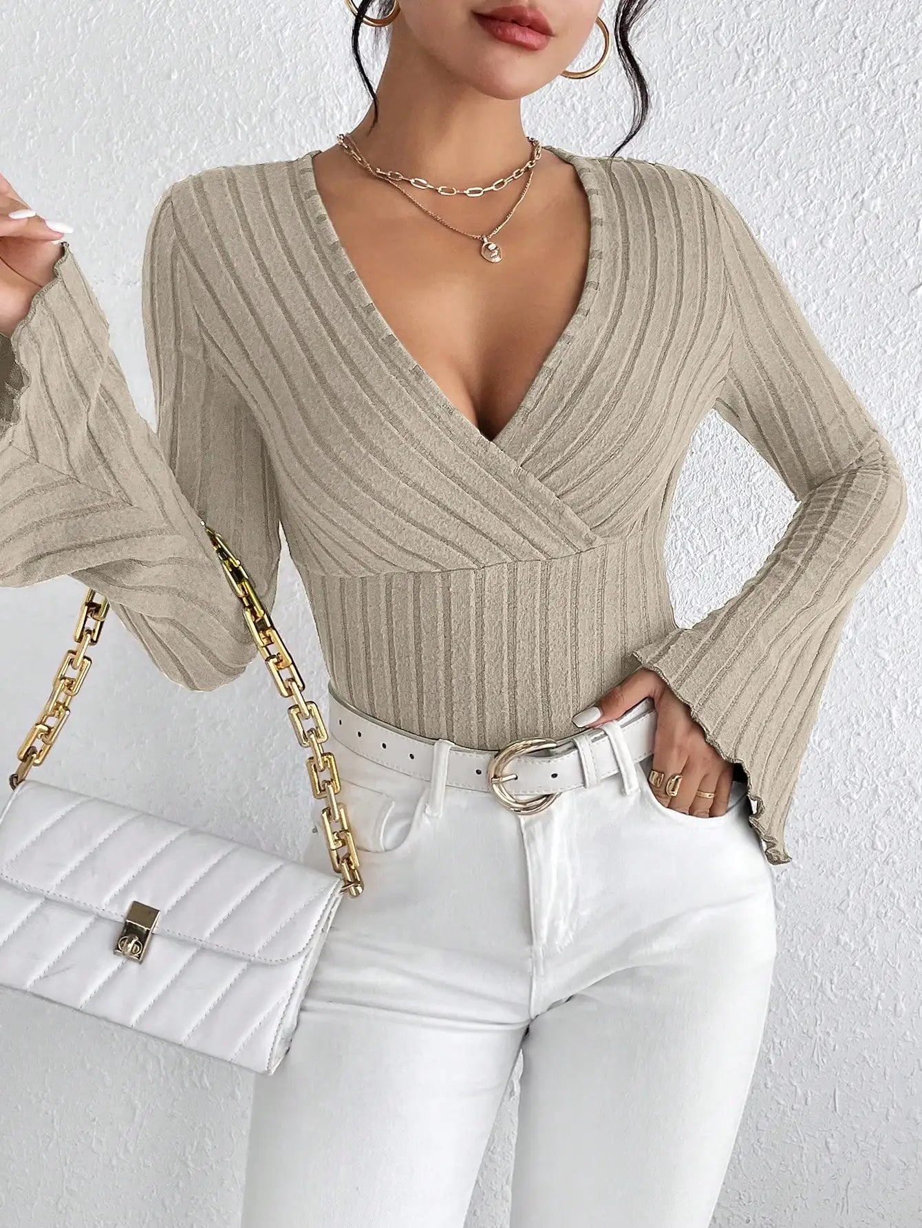 Sexy gestreiftes Damen-Langarmshirt mit V-Ausschnitt